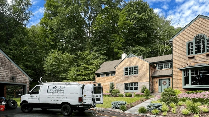 Macedonia Power Washing power washing crew working in Brecksville, OH